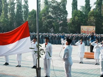 Khidmat, SMAN 3 Pangkalan Bun Gelar Upacara Peringatan Ulang Tahun ke-81 Republik Indonesia