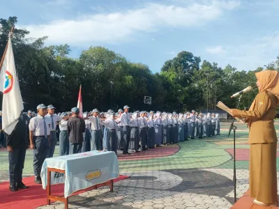 Pelantikan Pengurus OSIS Periode 2025-2026 di SMAN 3 Pangkalan Bun