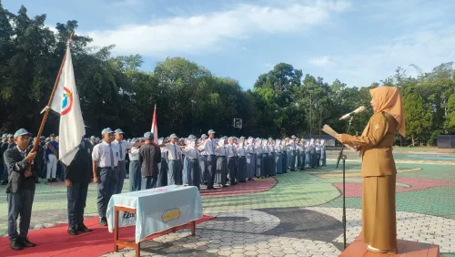 Pelantikan Pengurus OSIS Periode 2025-2026 di SMAN 3 Pangkalan Bun