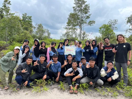 D�Klosers Ikuti Kunjungan Belajar Konservasi Di Kawasan Buffer Zone