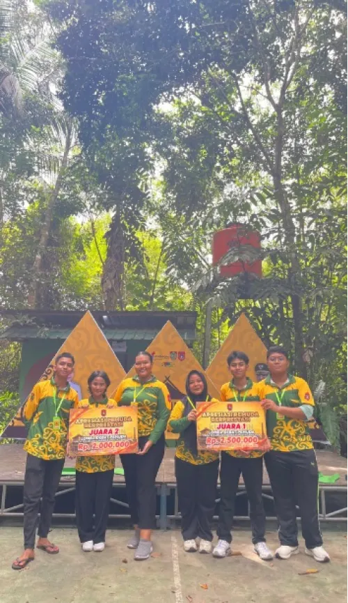 Tim Debat Smantri Sabet Juara 1 & Juara 2 Debat Pemuda Kutaringin Youth Camp 2026