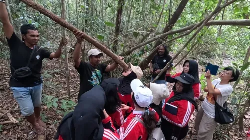 D’Kloser Bersama Hutan Group dan Tanjung Lestari Edukasi Lingkungan Hidup